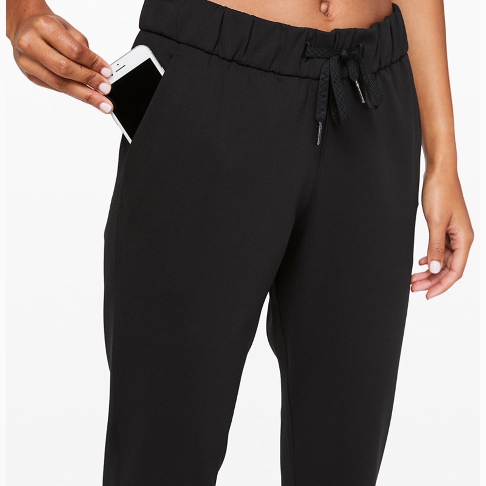 Lululemon 7/8 On The Fly Pant
